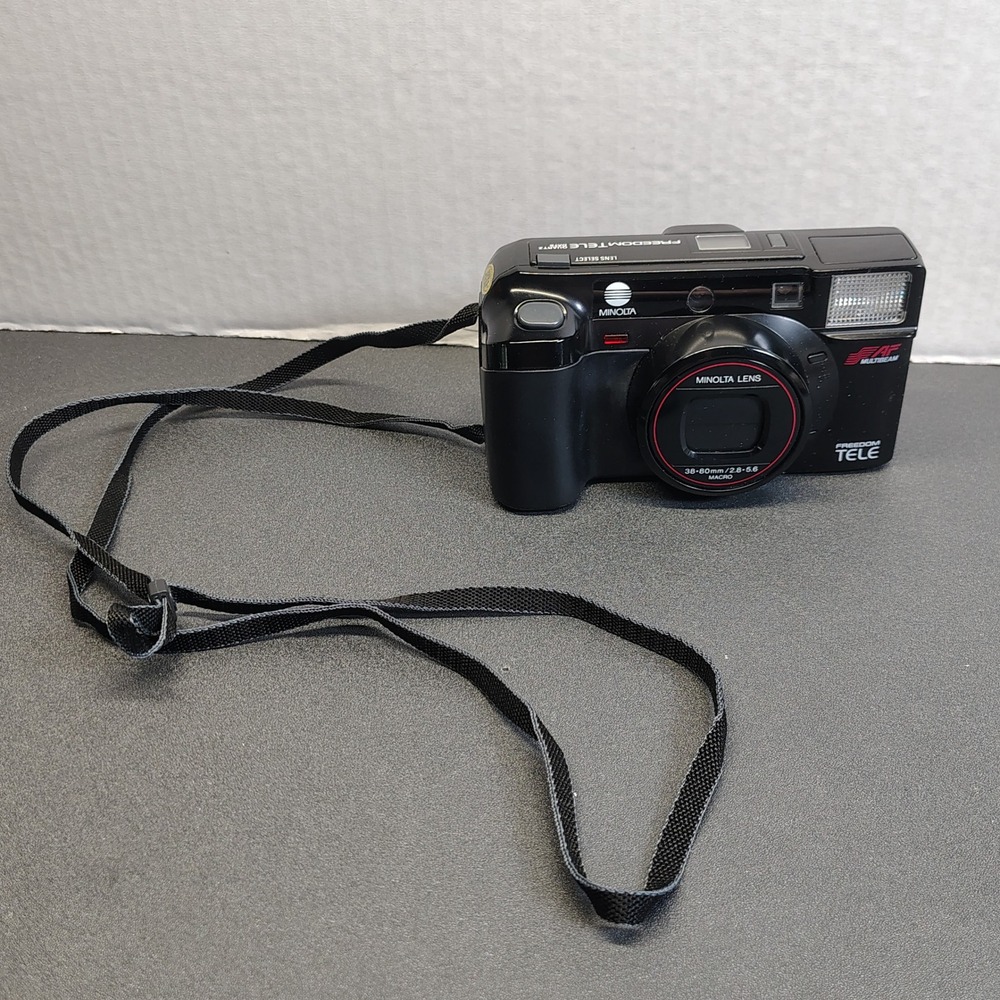 Minolta Freedom Tele Quartz Date Camera Black 35mm Film Macro AF